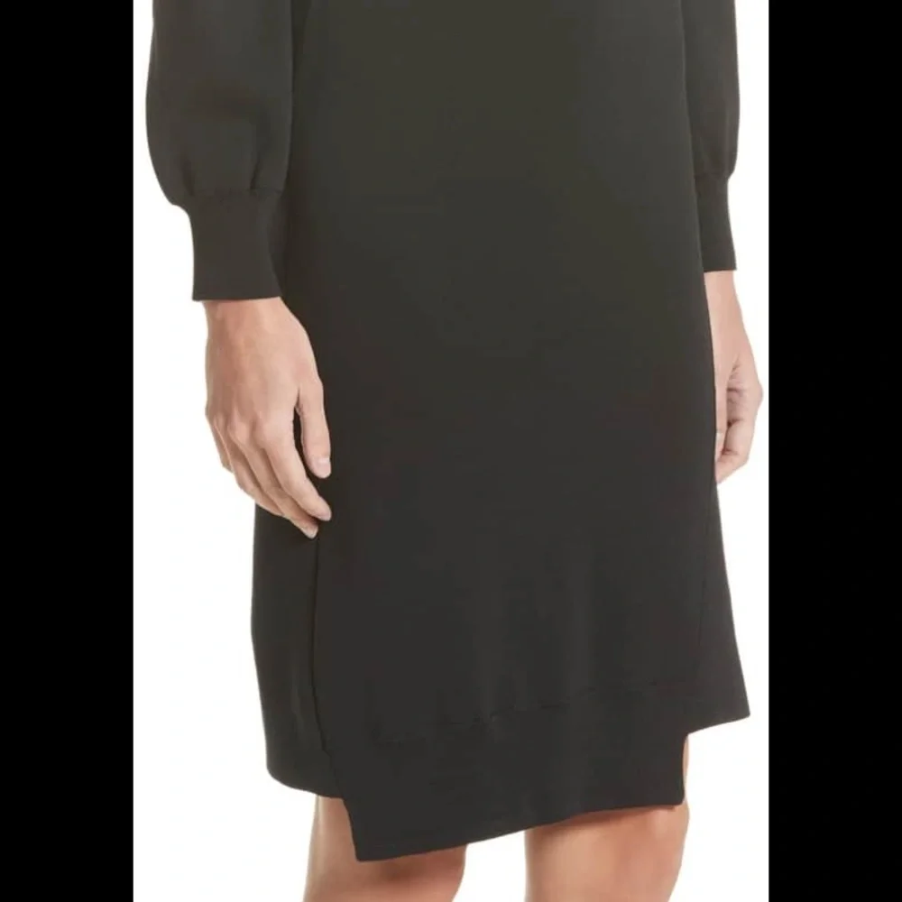 Gorgeous knit Burberry dress - Picture 4 of 8